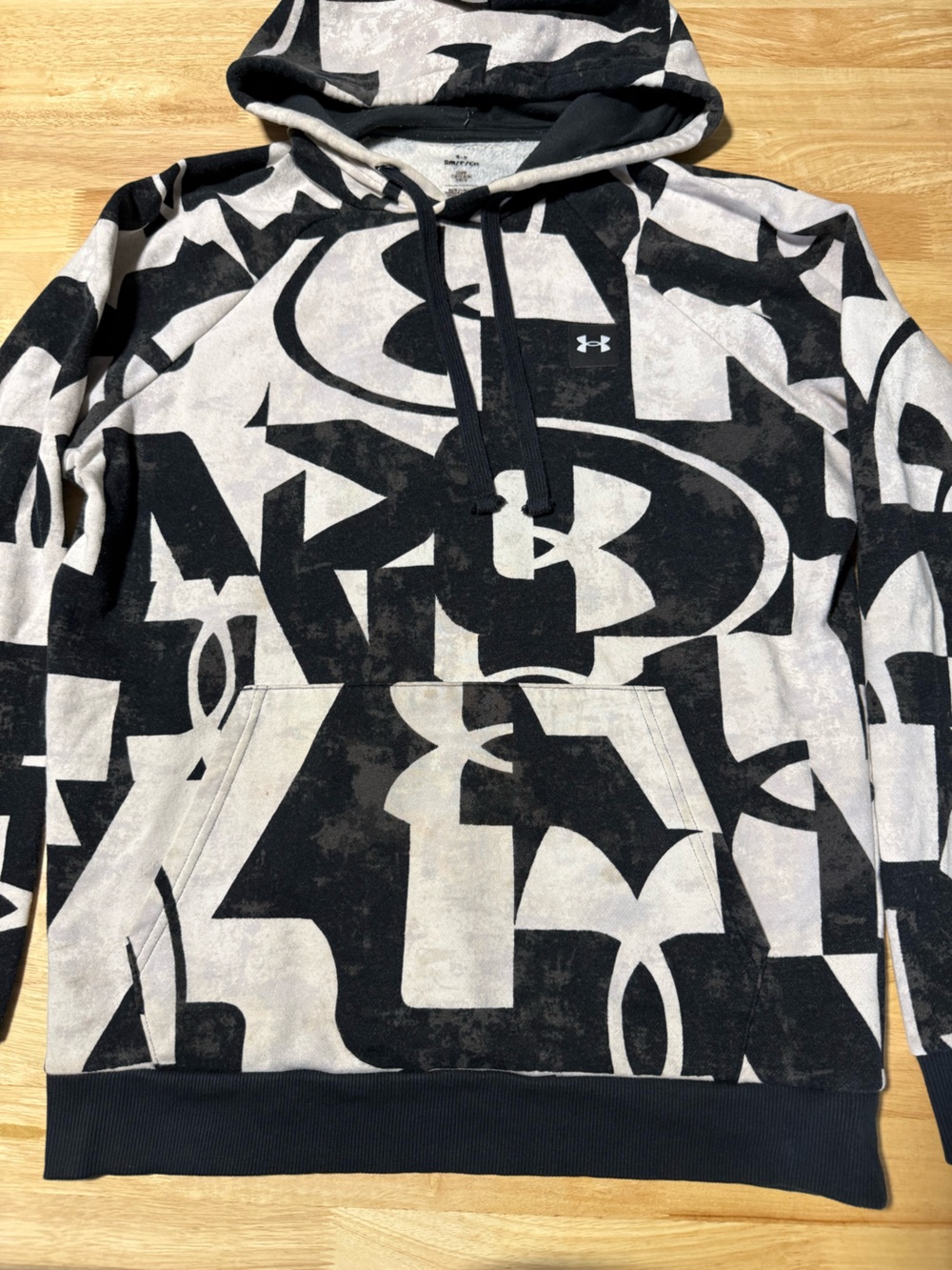 Under Armour Men’s Small Loose Fit Logo Hoodie Black Gray Graphic Pullover